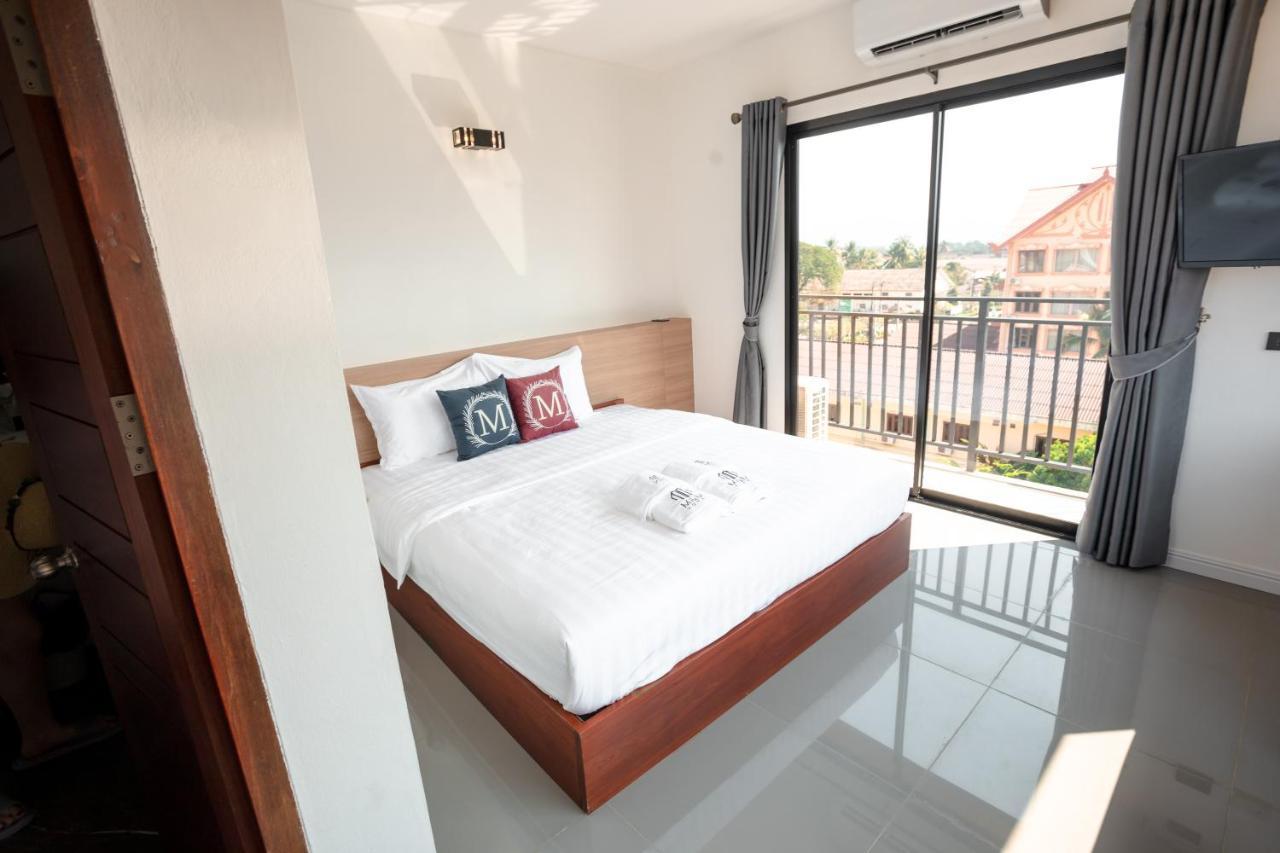 M&M Hotel Vang Vieng Eksteriør bilde