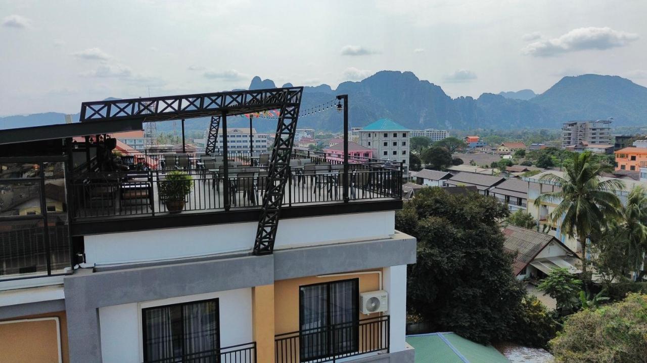 M&M Hotel Vang Vieng Eksteriør bilde